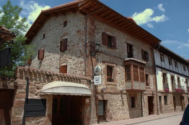 Hostal Casa Masip Ezcaray Bagian luar foto