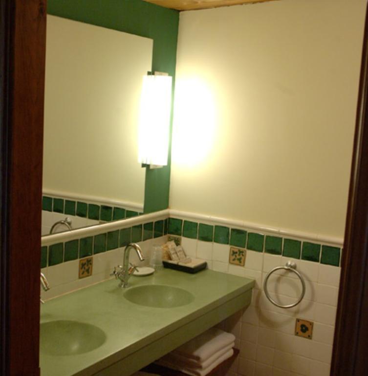 Hostal Casa Masip Ezcaray Bagian luar foto