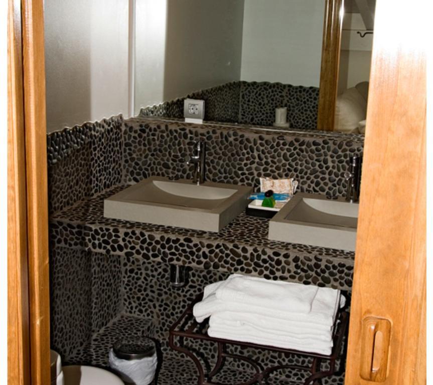 Hostal Casa Masip Ezcaray Bagian luar foto